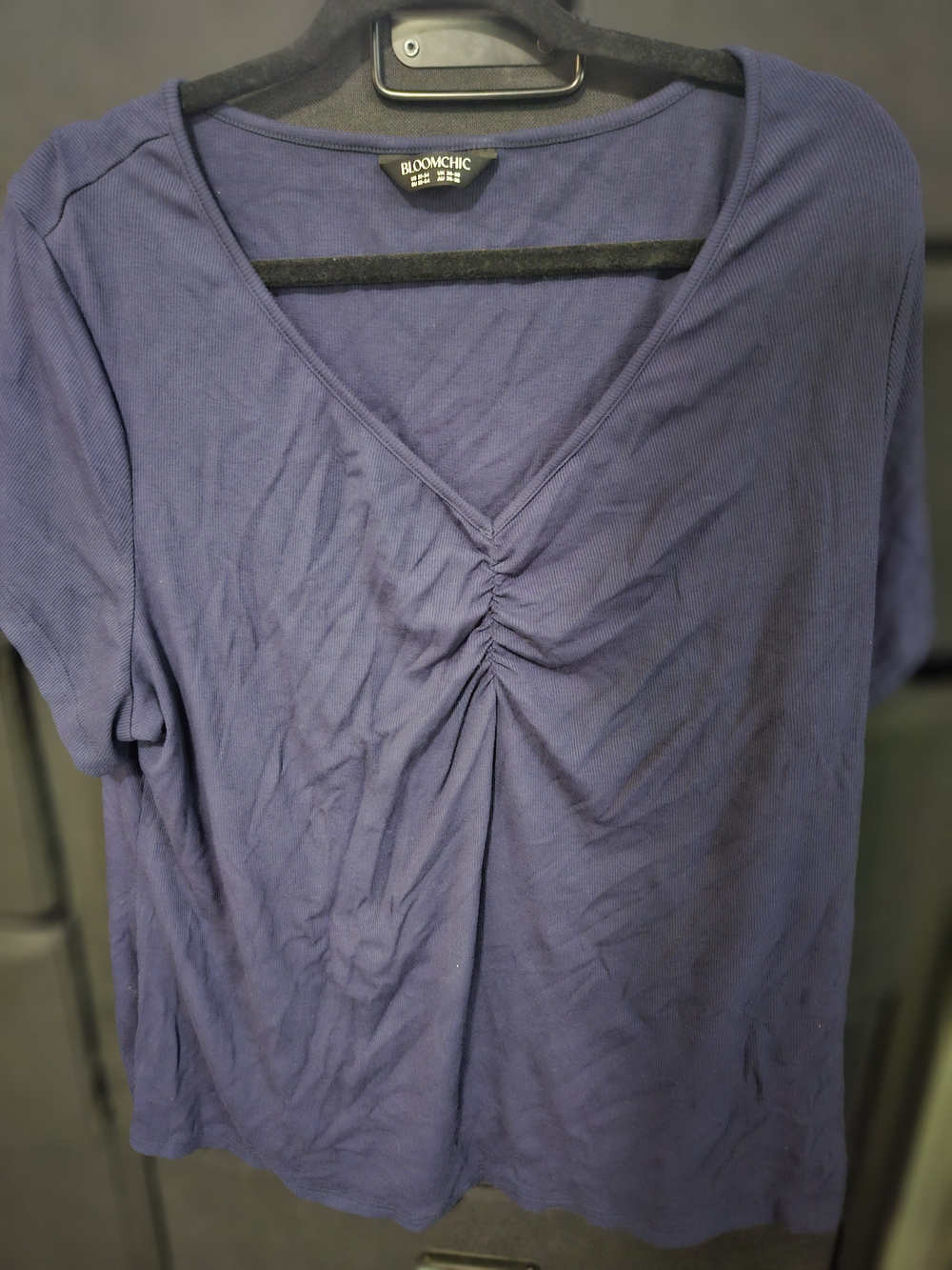 BloomChic Deep Navy V-Neck Gathered Front Short Sleeve Top